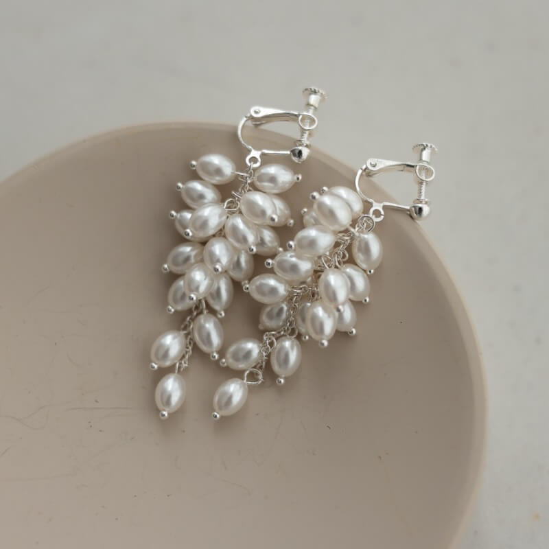 シルバーチェーンのブーケイヤリング