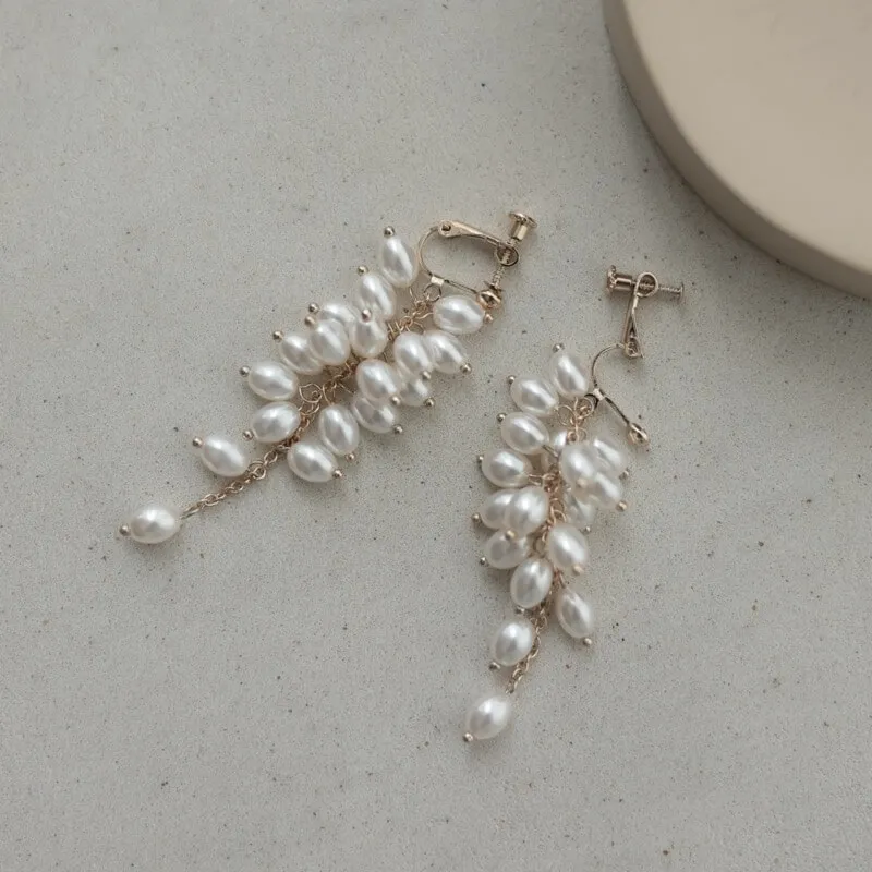 ゴールドチェーンのブーケイヤリング