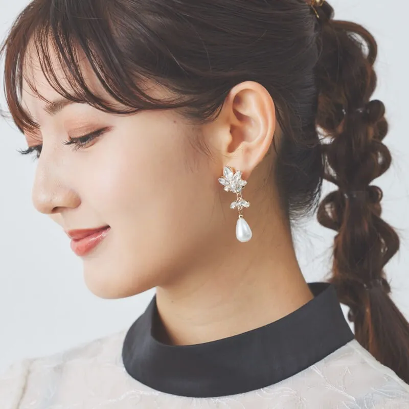 ゴールドビジューのしずくパールイヤリング