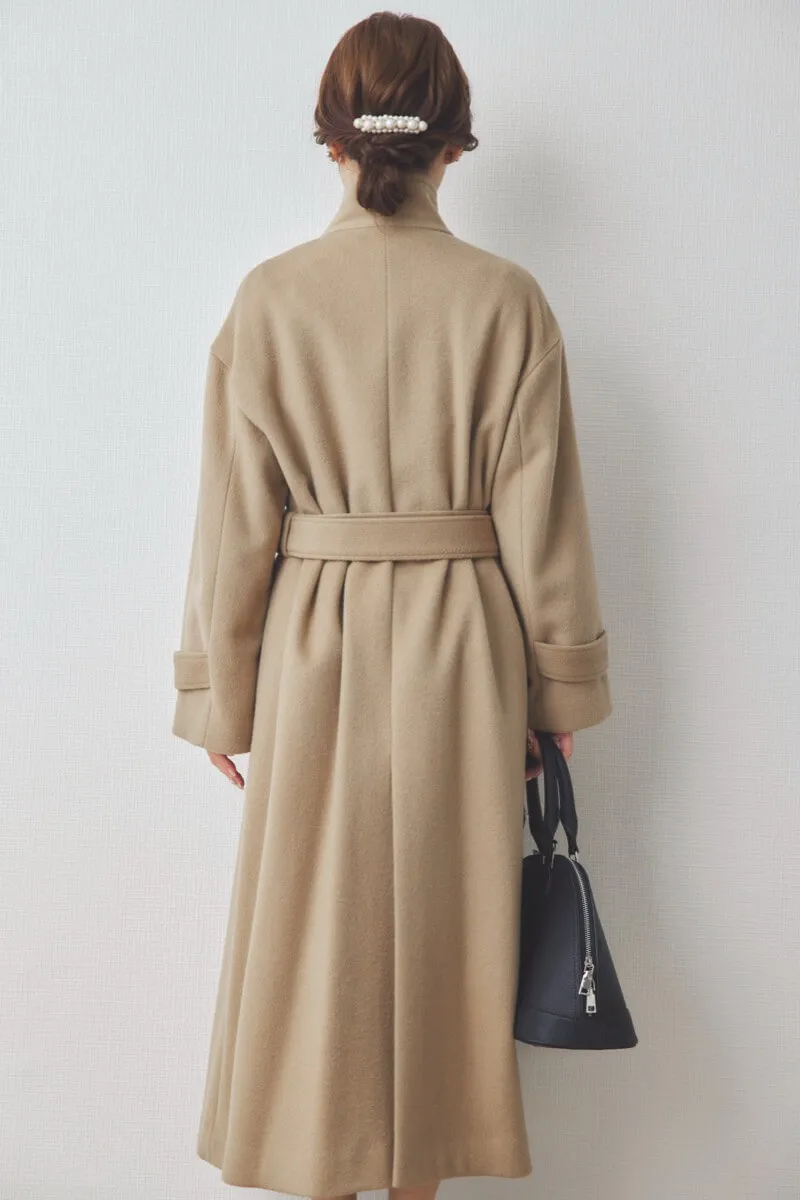 キャメルのスタンドカラーウールコート