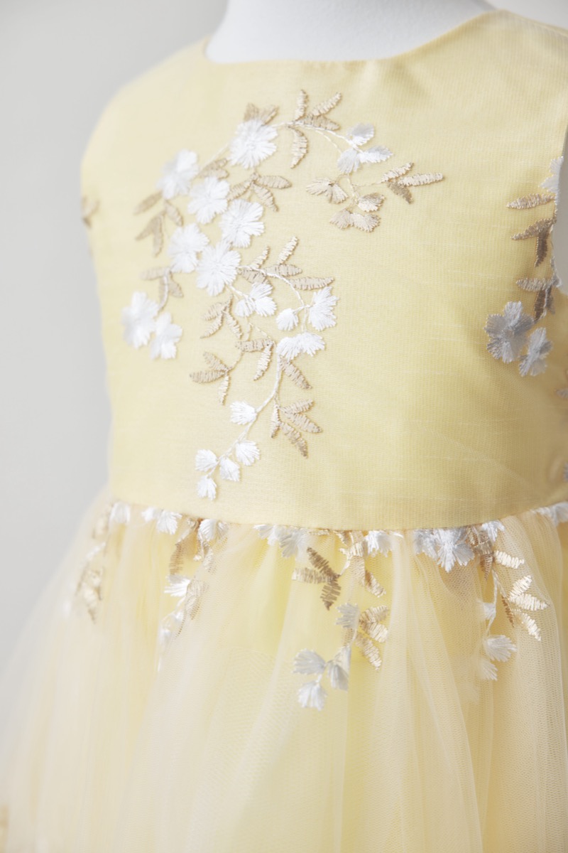 イエローフラワーエンブロイダリーキッズドレス