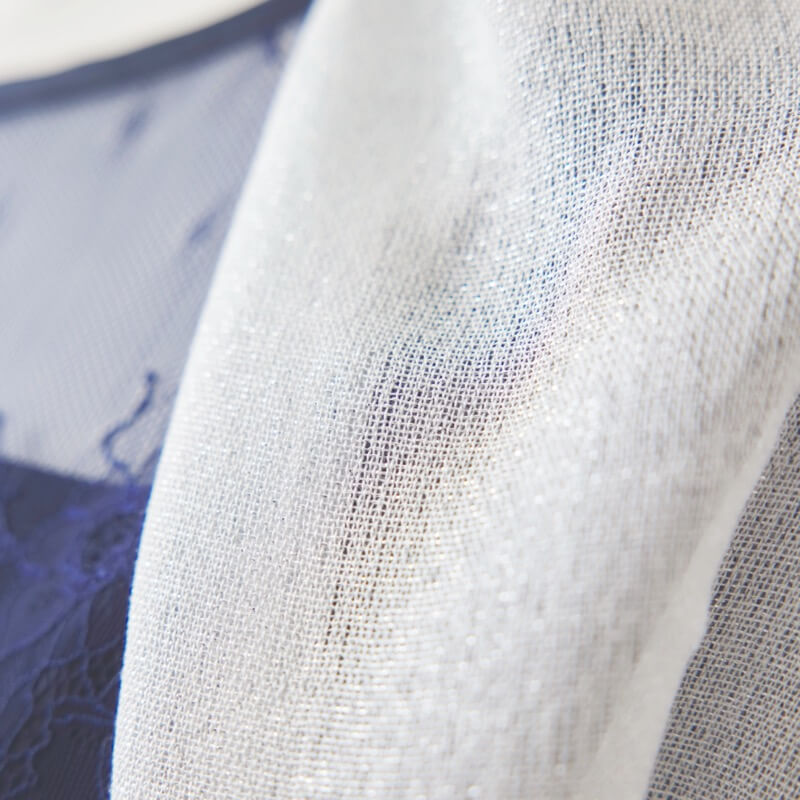 シルバーのラメ入りフリンジストール