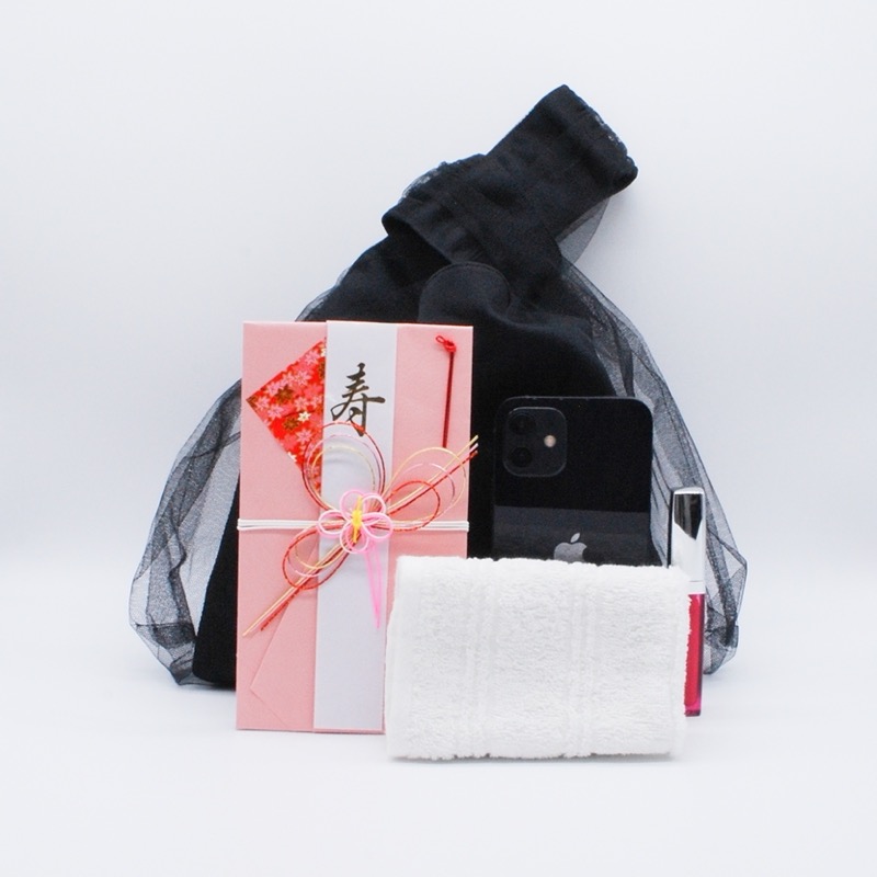 ブラックのチュールハンドバッグ