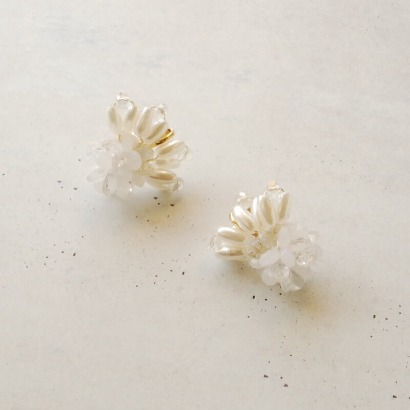 ライスパール×ビーズのボリュームイヤリング