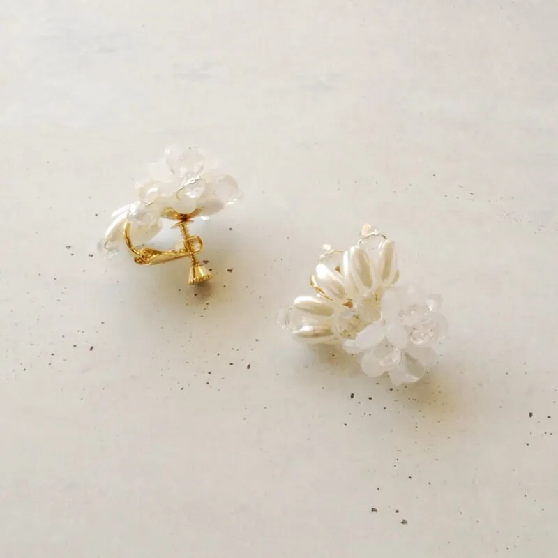 ライスパール×ビーズのボリュームイヤリング