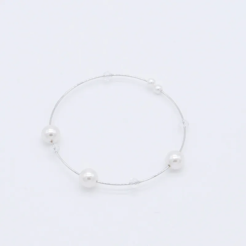 パールとクリアビーズのシルバーバングル