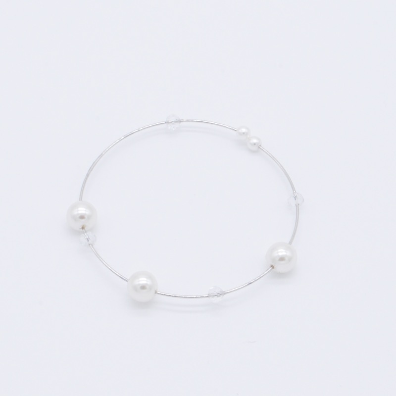 パールとクリアビーズのシルバーバングル