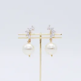 キュービックジルコニア×1粒パールのイヤリング