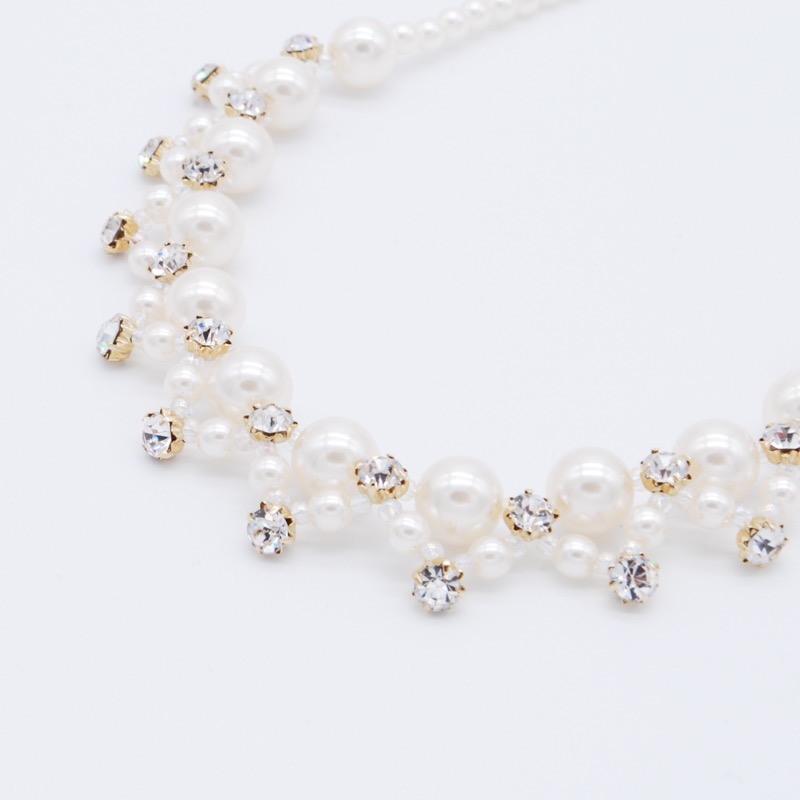 パールとゴールドビジューのネックレス