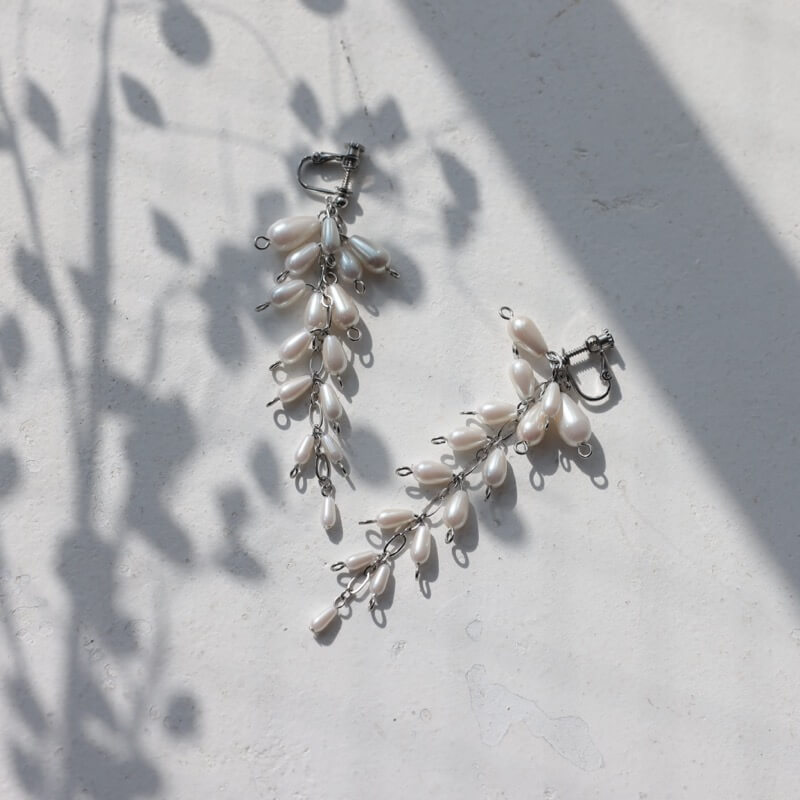 ドロップパールのロングイヤリング