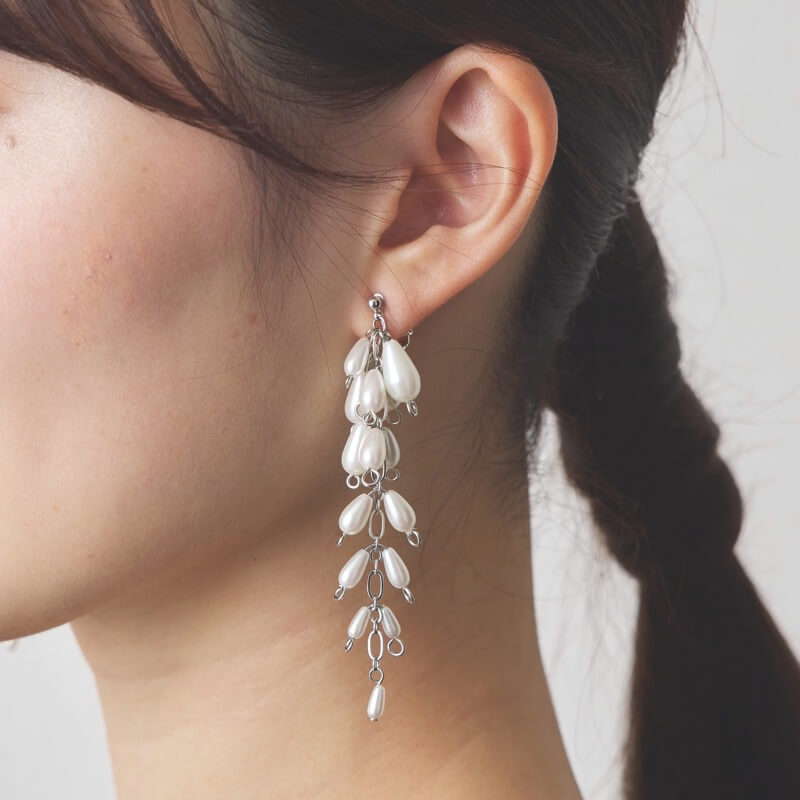 ドロップパールのロングイヤリング