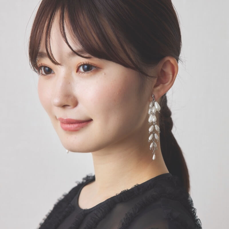 ドロップパールのロングイヤリング