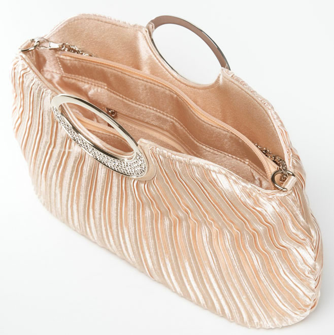 ピンクのカシュクールシャンタンドレスコーディネートセット