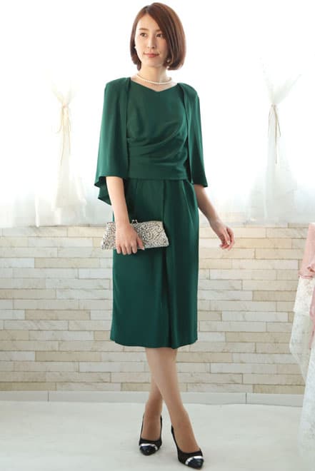 グリーンのペプラム風2wayドレス