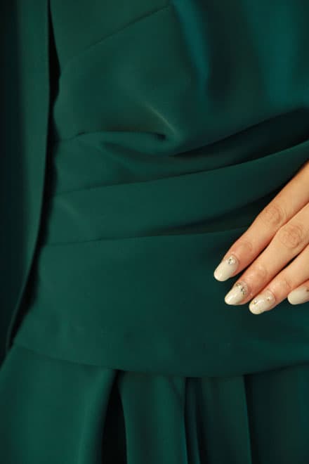 グリーンのペプラム風2wayドレス