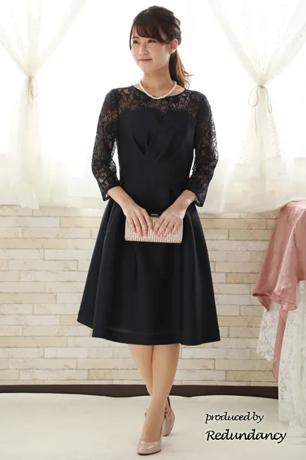 ネイビーのビスチェ風七分袖レースドレス