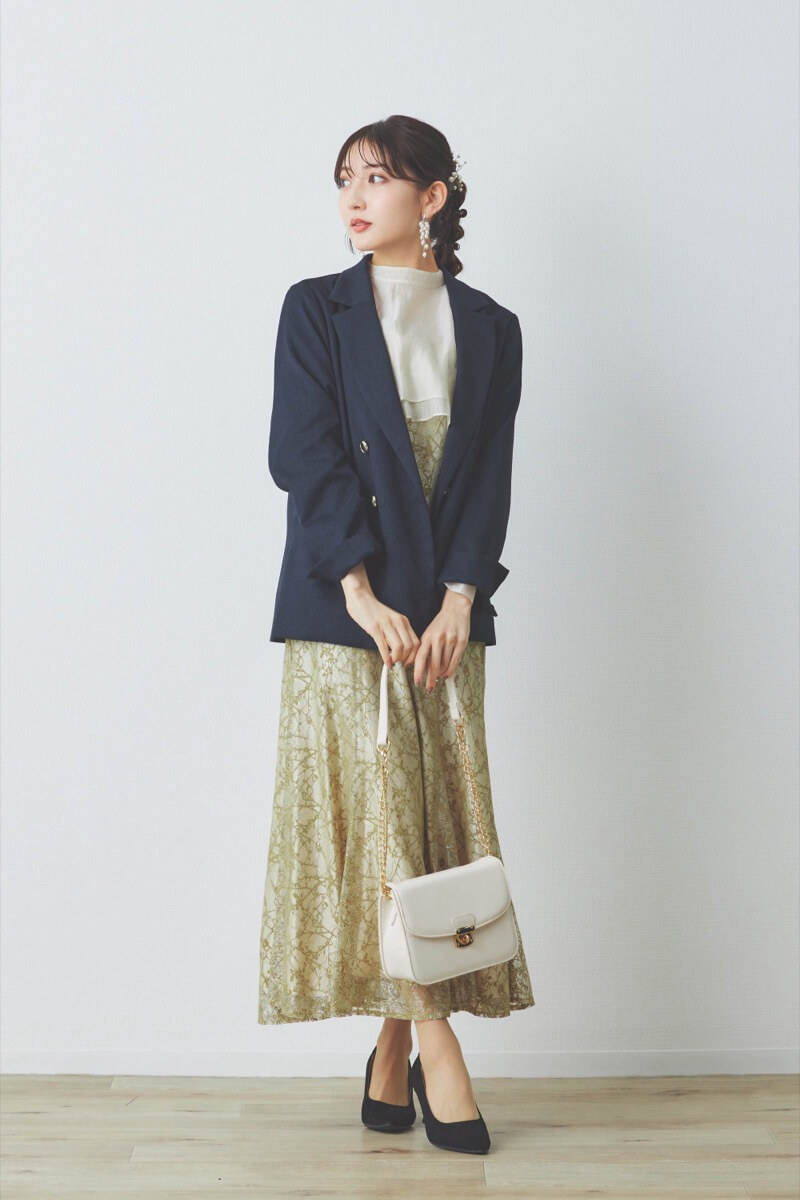 ゴールドチェーンのブーケイヤリング