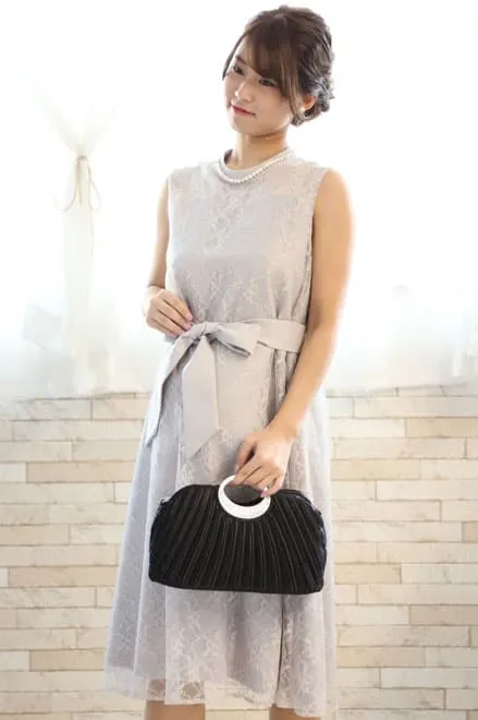 ライトグレーのハイネック総レースドレスコーディネートセット
