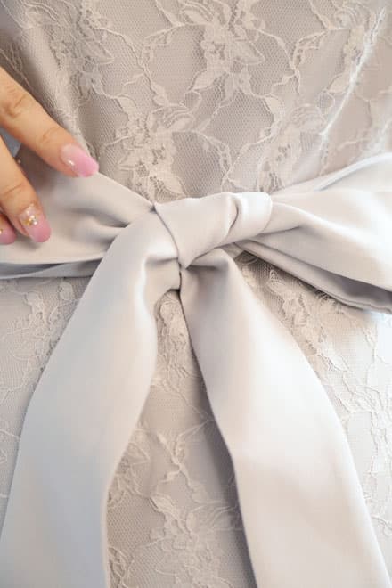 ライトグレーのハイネック総レースドレスコーディネートセット