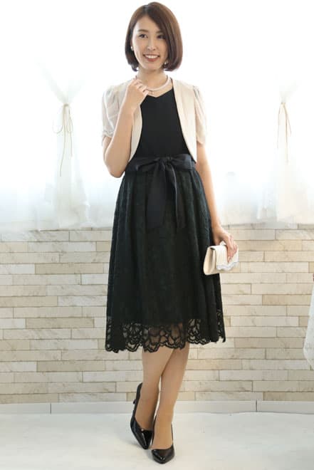 ブラックのウエスト切替え花柄レースドレスコーディネートセット