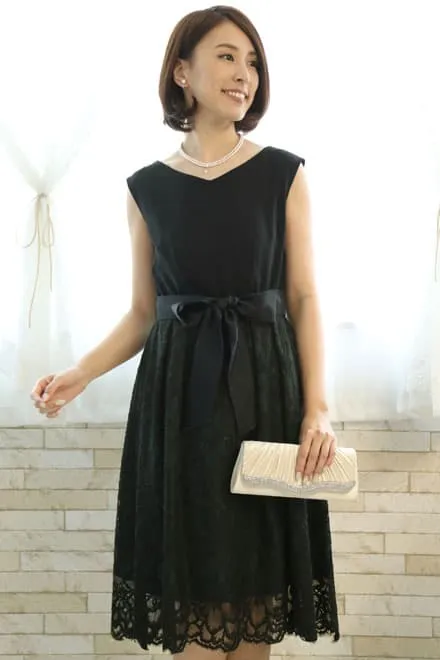 ブラックのウエスト切替え花柄レースドレスコーディネートセット