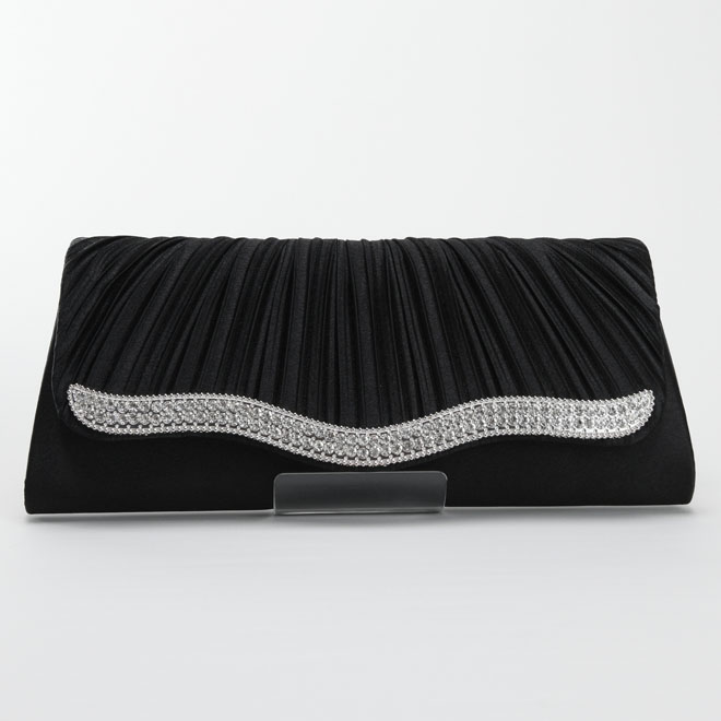 ベージュの前開き風レイヤードドレスコーディネートセット