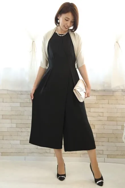 ブラックのビスチェ風ガウチョパンツドレスコーディネートセット