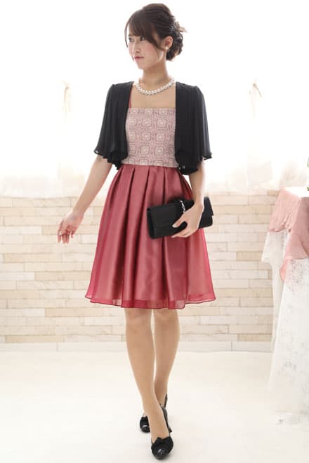 ピンクのレース切替えスクエアネックドレスコーディネートセット