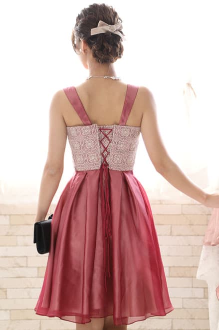 ピンクのレース切替えスクエアネックドレスコーディネートセット