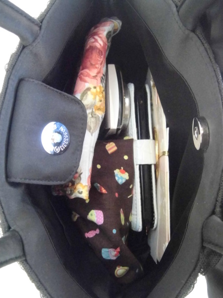 ベージュのフィットアンドフレアドレスコーディネートセット