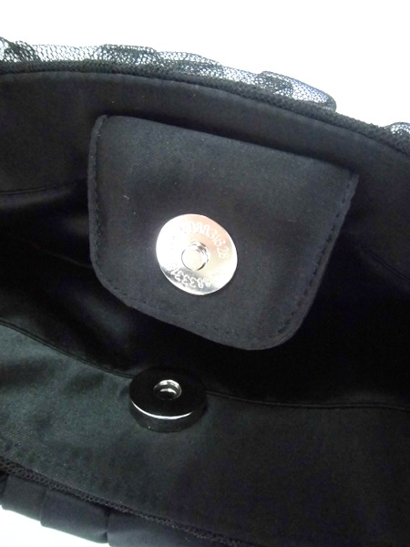 ベージュのフィットアンドフレアドレスコーディネートセット