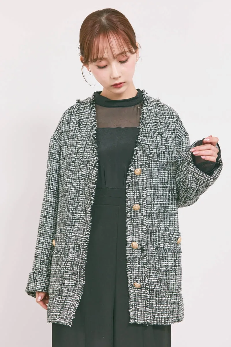 ブラックのVネックツイードジャケット