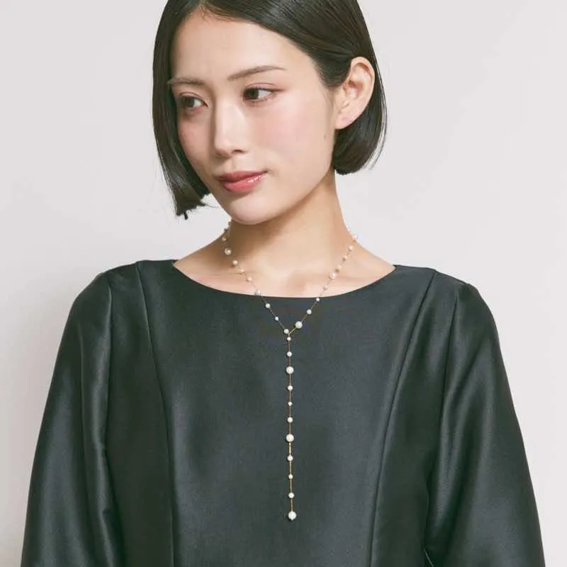 ゴールドのフローパールロングネックレス