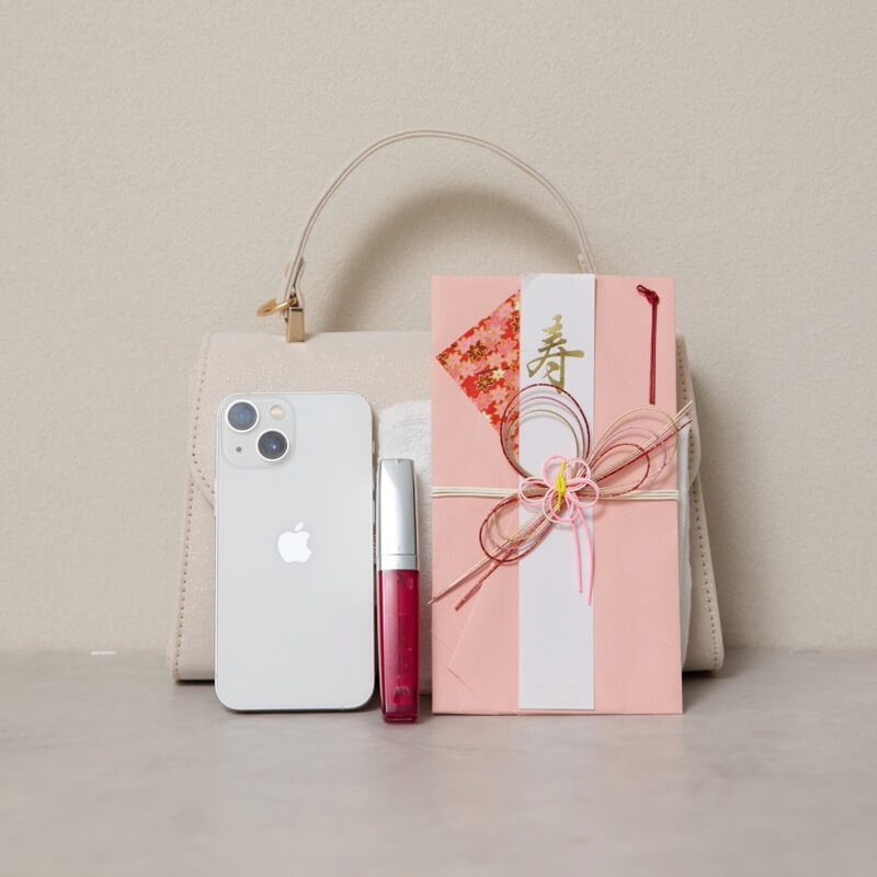 ベージュのビジューラインハンドバッグ