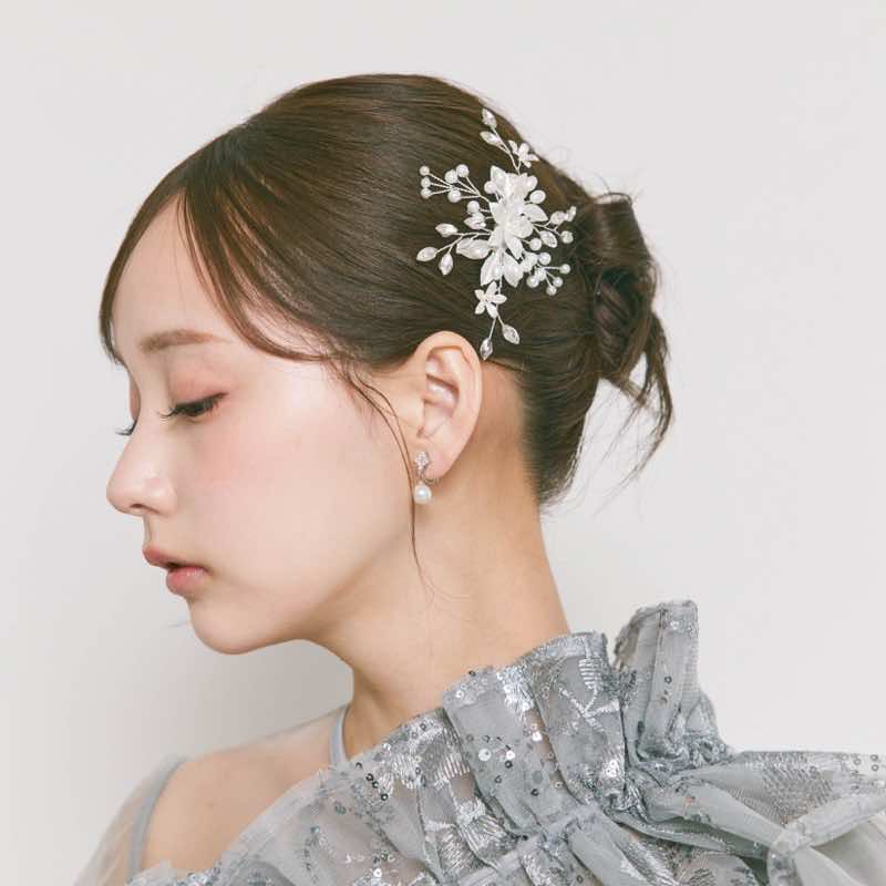 シルバーフラワー×ミニパールのヘアクリップ