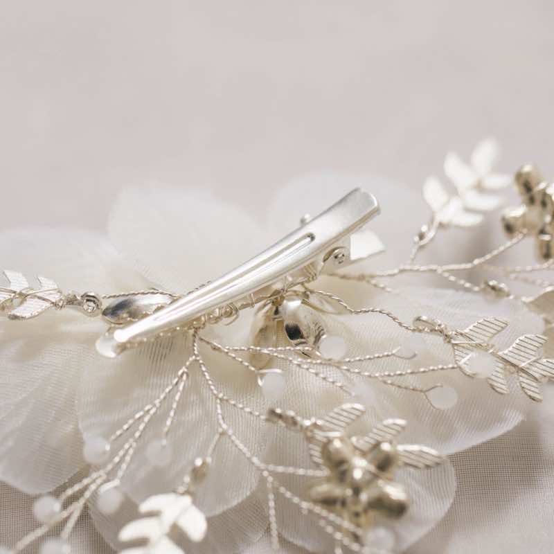 シフォンフルールヘアクリップ