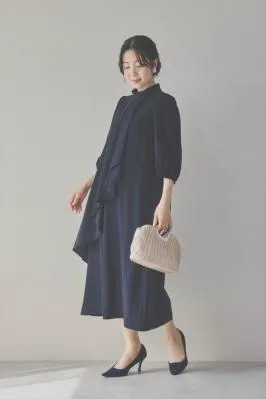 ネイビーのフロントドレープ前開きドレス L〜LL/PREFERENCE[店頭販売価格 42,900円